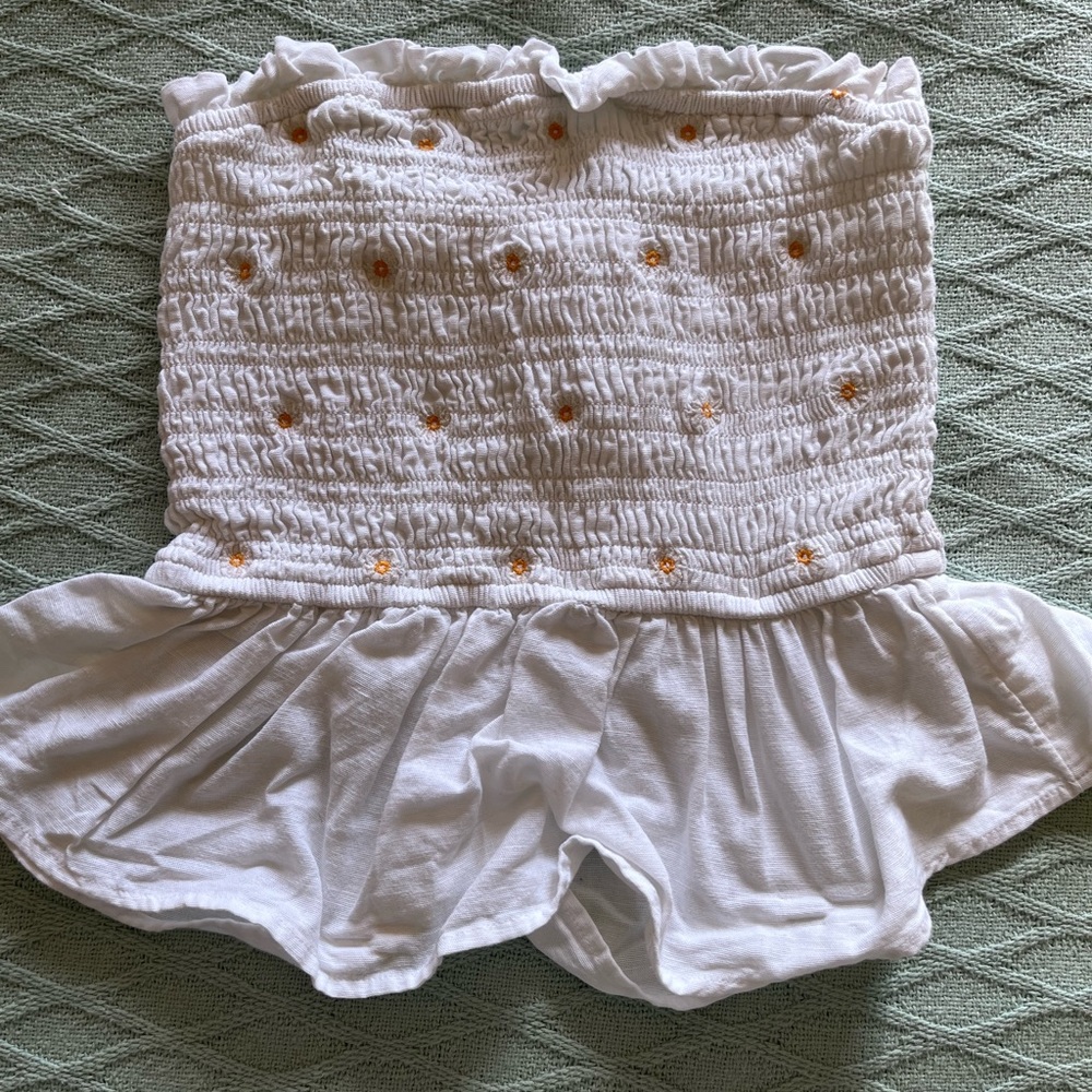 Strapless top